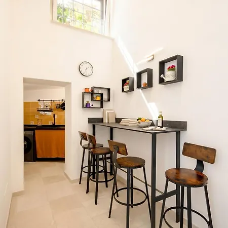 Casa Di Lu - Urban Classic バーリ